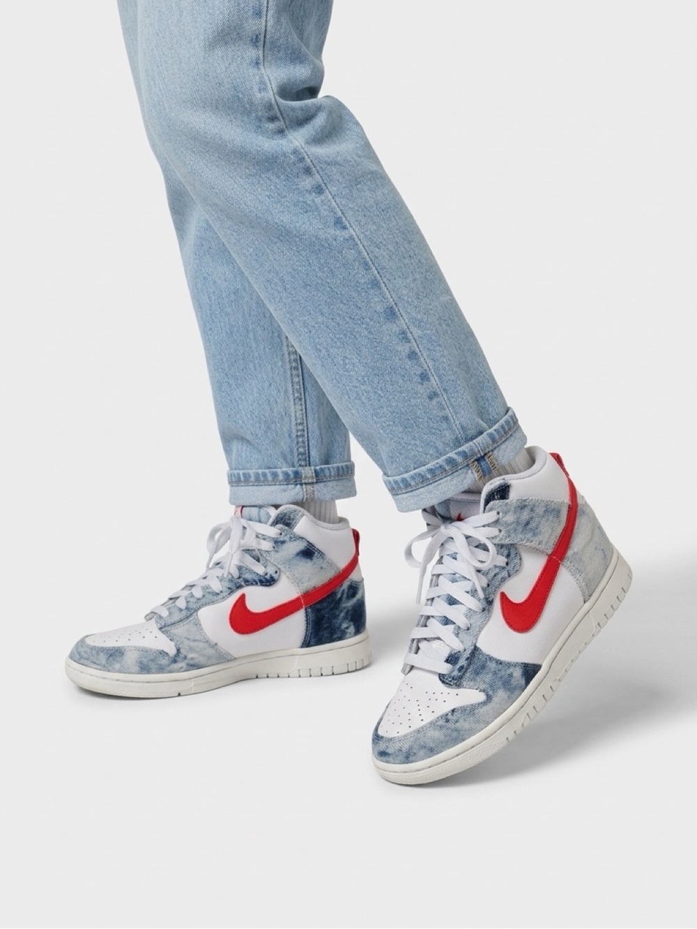 Nike Dunk High Washed Denim red swoosh DV2181-900